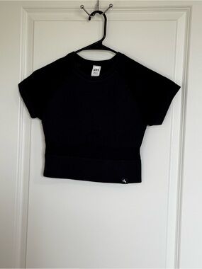 ⚡️ JoyLab Black Cropped Athletic Top Short Sleeve Ribbed Stretch M